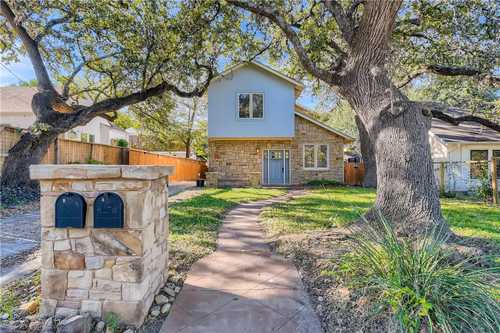 $950,000 - 3Br/3Ba -  for Sale in 305 West Live Oak Condo Amd, Austin