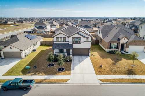$550,000 - 5Br/4Ba -  for Sale in Siena, Round Rock