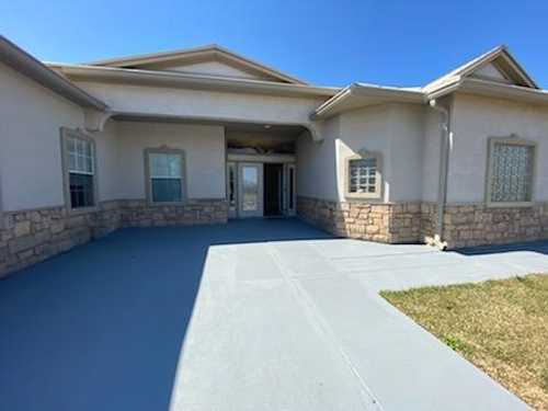 $379,900 - 4Br/3Ba -  for Sale in Hickory Creek, Giddings