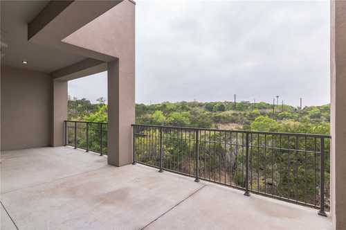 $800,000 - 2Br/3Ba -  for Sale in Escondera Condominiums, Austin