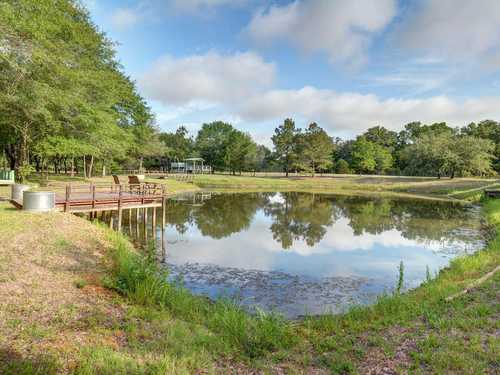 $965,000 - 3Br/3Ba -  for Sale in Isles, Perry B, Smithville