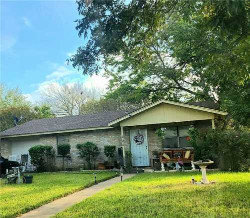$245,000 - 2Br/1Ba -  for Sale in Wilson St Sub, Bastrop