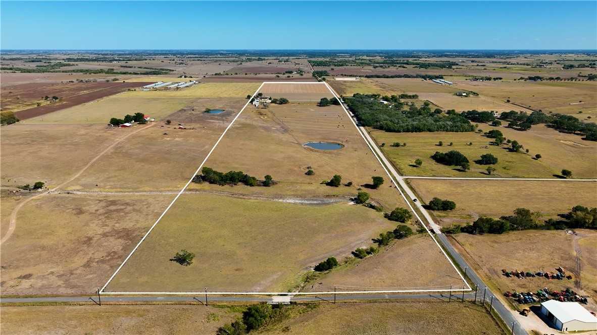 View Shiner, TX 77984 house