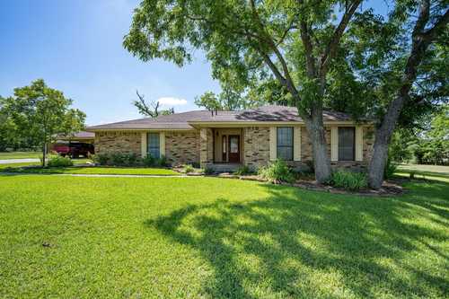 $415,000 - 3Br/2Ba -  for Sale in Stockon Place, Giddings
