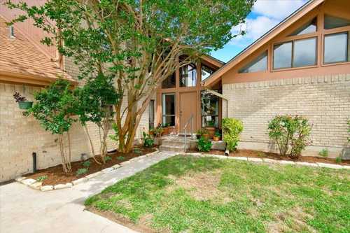 $1,184,000 - 4Br/3Ba -  for Sale in Spring Valley, Hutto