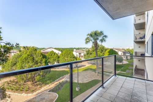 $530,000 - 2Br/2Ba -  for Sale in Towers Town Lake Condo Amd, Austin