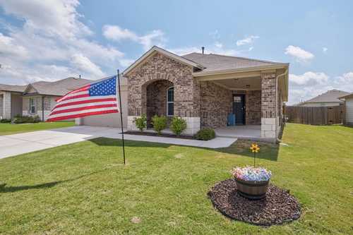 $385,000 - 4Br/2Ba -  for Sale in Mager Meadows, Hutto