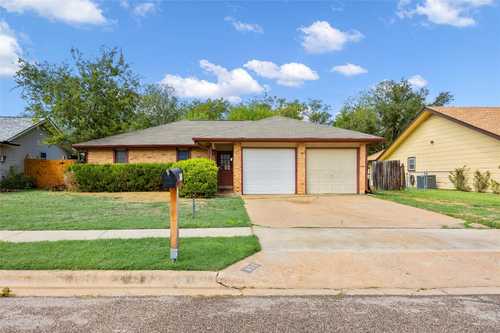 $300,000 - 3Br/2Ba -  for Sale in Chisholm Valley, Round Rock