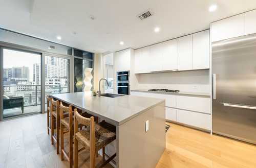 $975,000 - 1Br/2Ba -  for Sale in Fifth & West Residences, Austin