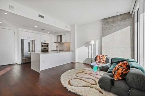 $975,000 - 1Br/1Ba -  for Sale in Independent Condos, Austin
