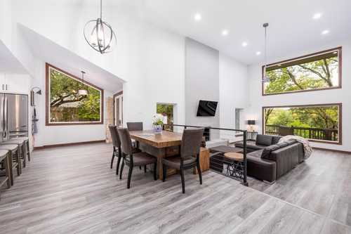 $1,200,000 - 4Br/3Ba -  for Sale in Travis Country, Austin