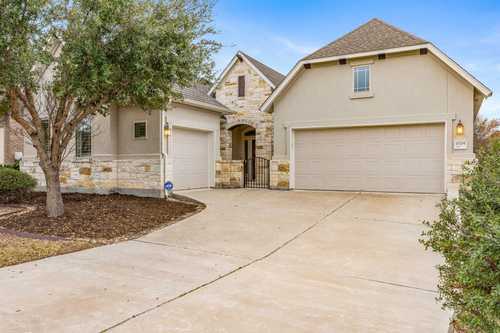 $679,000 - 4Br/3Ba -  for Sale in Sweetwater Ranch Sec 1 Village, Austin