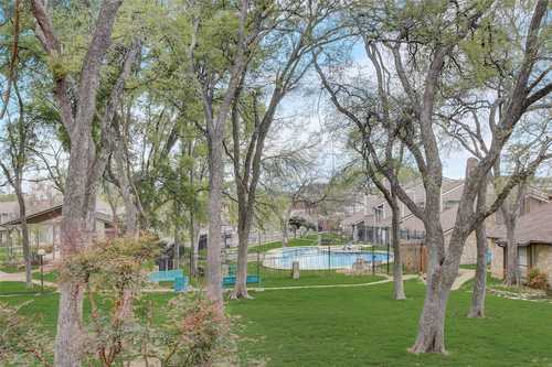 $268,000 - 3Br/3Ba -  for Sale in Timber Ridge At Greenbriar Sec, Austin