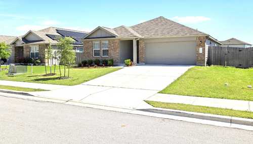 $375,000 - 4Br/2Ba -  for Sale in Highlands, Hutto