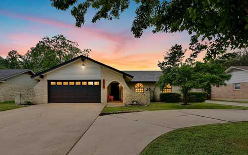 $519,900 - 3Br/2Ba -  for Sale in Forest North Estates Ph 3, Austin
