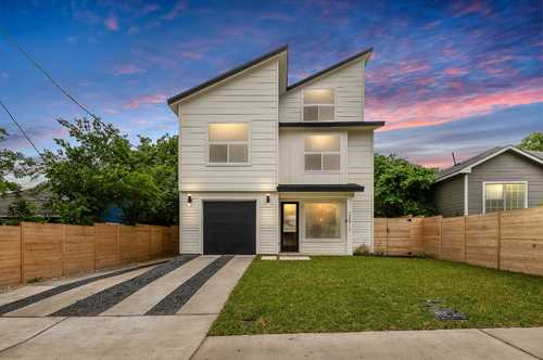 $800,000 - 4Br/3Ba -  for Sale in St Johns College Add, Austin