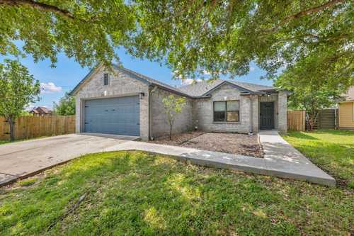 $375,000 - 4Br/2Ba -  for Sale in Lakeside Sub, Round Rock