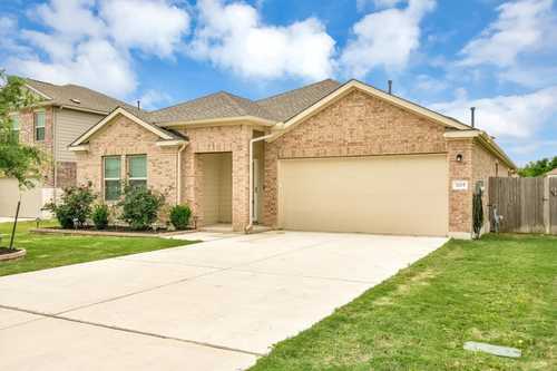 $450,000 - 4Br/3Ba -  for Sale in Commons/rowe Lane, Pflugerville