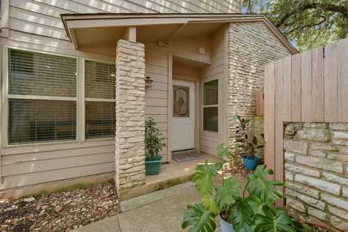 $425,000 - 3Br/2Ba -  for Sale in Balcones Place Condo Se, Austin