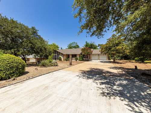 $775,000 - 3Br/2Ba -  for Sale in Granada Hills Amd, Austin