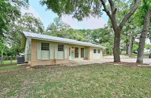 $415,000 - 3Br/1Ba -  for Sale in Emerald Forest Sec 01, Austin