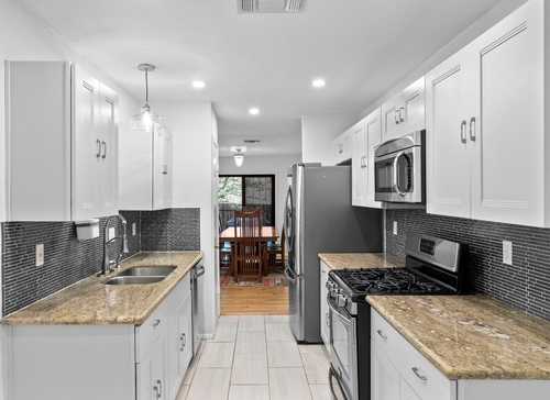 $399,000 - 3Br/2Ba -  for Sale in Scofield Farms, Austin