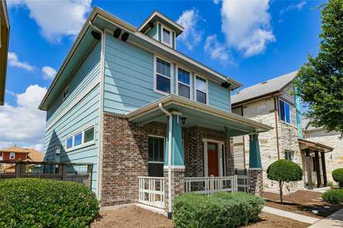 $700,000 - 3Br/3Ba -  for Sale in Crestview Station Resub Of Lt, Austin