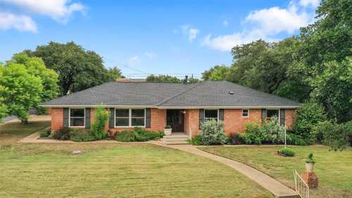 $749,900 - 4Br/3Ba -  for Sale in River Oak Lake Estates Sec 02, Austin