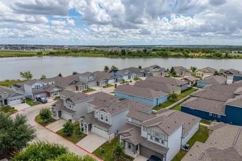 $464,900 - 3Br/3Ba -  for Sale in Cottages At Meadow Lake, Round Rock