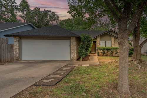 $375,000 - 3Br/2Ba -  for Sale in Pheasant Run Sec 02, Austin