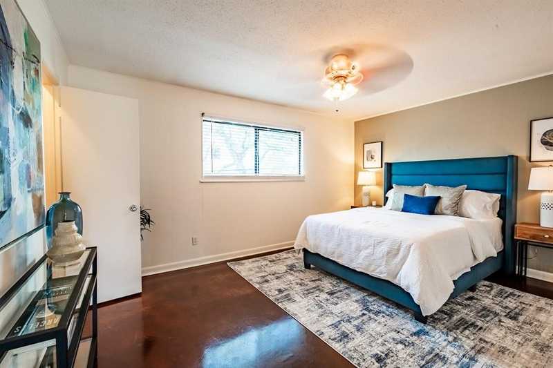 $272,500 - 1Br/1Ba -  for Sale in Hyde Park Add 02, Austin