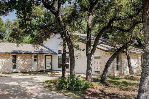 $699,990 - 3Br/2Ba -  for Sale in Oak Forest Sec 01, Austin