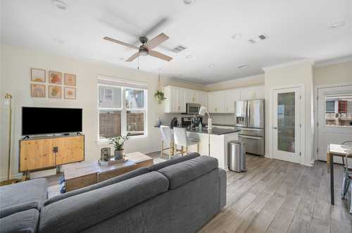 $299,000 - 2Br/2Ba -  for Sale in Maxwell Condos, Austin