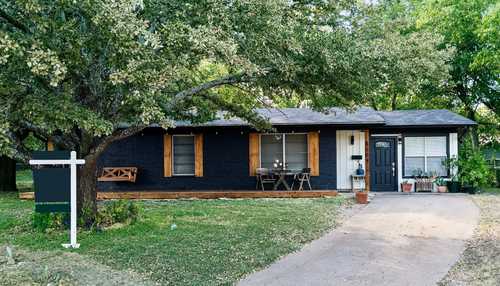 $563,100 - 4Br/2Ba -  for Sale in Wooten Park Sec 05, Austin