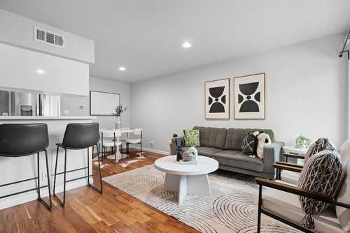 $300,000 - 1Br/1Ba -  for Sale in Sterling Crest Condo Am, Austin