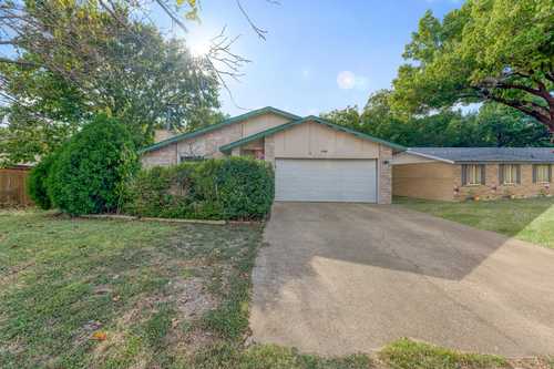 $300,000 - 3Br/2Ba -  for Sale in Mesa Park Sec 2, Round Rock