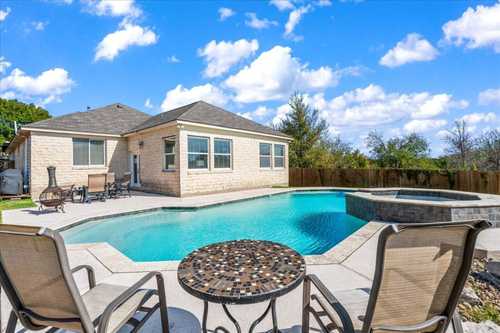 $589,900 - 4Br/3Ba -  for Sale in Cat Hollow Sec A Ph 01, Round Rock