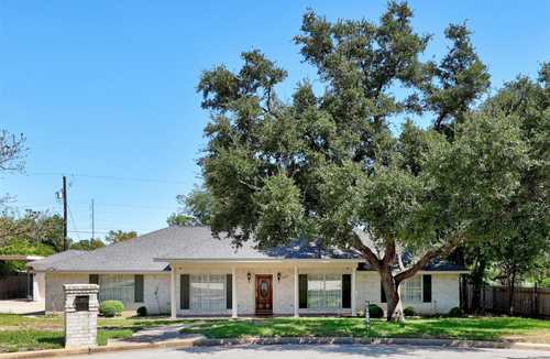 $749,900 - 3Br/3Ba -  for Sale in Rock Hill, Austin