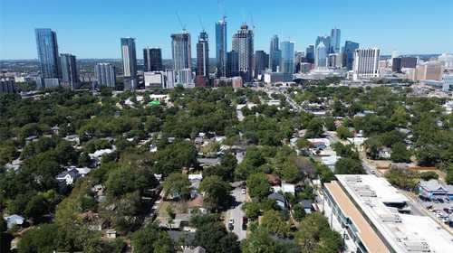 $1,000,000 - 2Br/1Ba -  for Sale in Welch, Austin