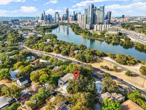 $1,300,000 - 3Br/3Ba -  for Sale in Travis Heights, Austin