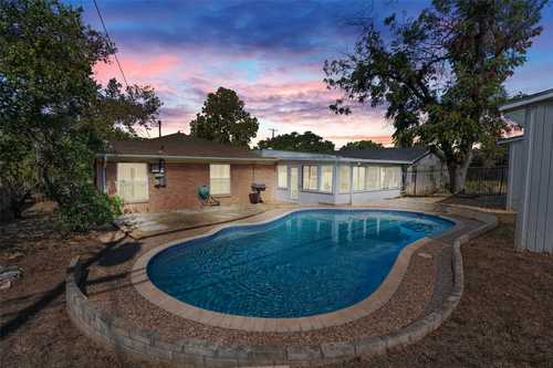 $551,223 - 3Br/2Ba -  for Sale in Huntland Heights Sec 01, Austin