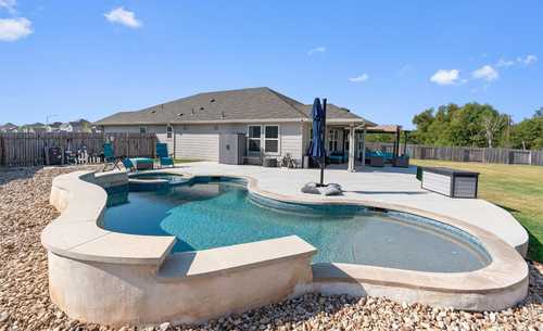 $465,000 - 4Br/3Ba -  for Sale in Cross Creek, Hutto