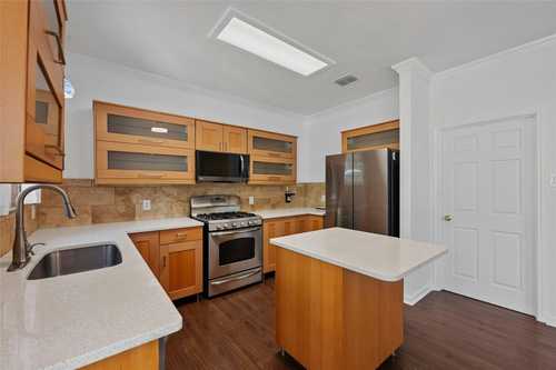 $519,999 - 4Br/3Ba -  for Sale in Sendera Sec 15 B, Austin