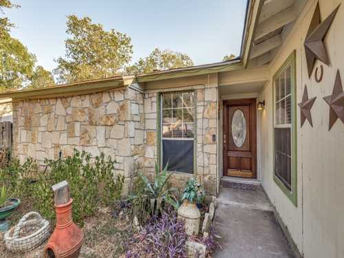 $325,000 - 3Br/2Ba -  for Sale in Nuckles Crossing Sec 02, Austin