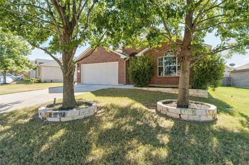 $375,000 - 4Br/2Ba -  for Sale in Hutto Highlands, Hutto