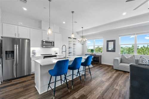 $470,000 - 2Br/2Ba -  for Sale in The Heights At Vista Parke, Austin