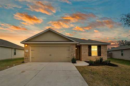 $345,000 - 4Br/2Ba -  for Sale in Cross Creek, Hutto