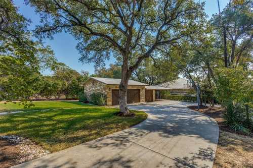 $1,000,000 - 4Br/2Ba -  for Sale in Travis Landing, Austin