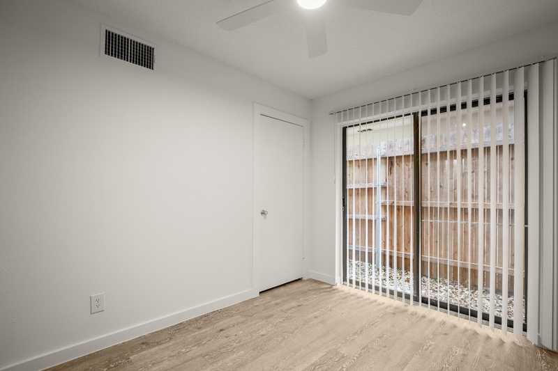 $206,000 - 1Br/1Ba -  for Sale in Hyde Park, Austin