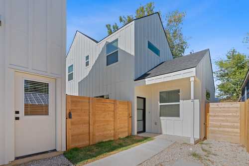 $425,000 - 3Br/4Ba -  for Sale in Villa Suena Sec 01, Austin